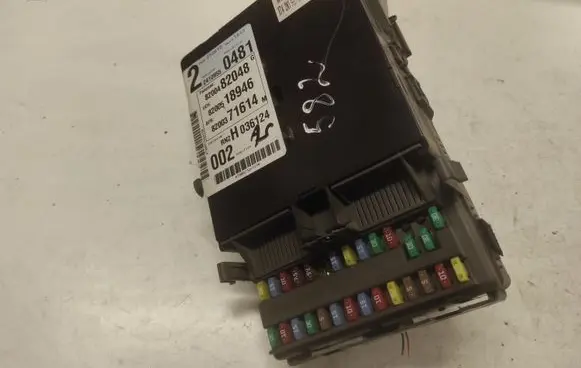 Renault Laguna II Fuse module 2410955 8200482048 8200371614