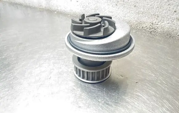Opel Astra G Water pump 220217