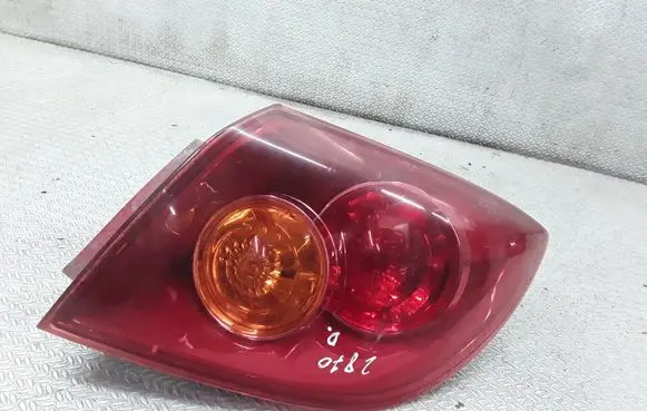 Mazda 3 I Rear/tail lights P6312