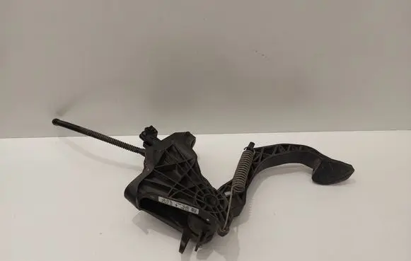 Seat Ibiza IV (6J,6P) Clutch pedal 6R0721117B