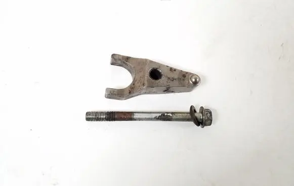 Lexus IS 220D-250-350 Fuel Injector clamp holder 23695-0R020