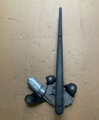 Nissan Qashqai Rear window wiper motor 28710JD000 0390201820