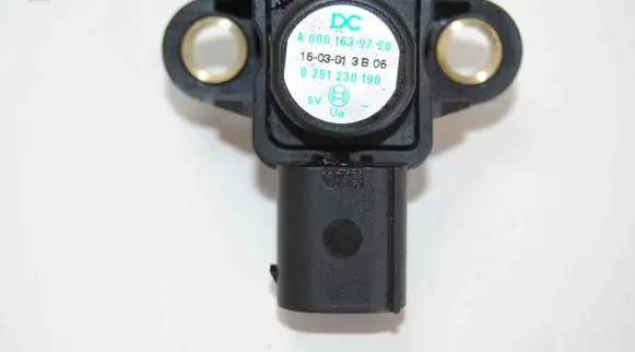 Mercedes-Benz E W212 Air pressure sensor A0061539728