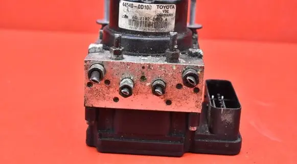 Toyota Yaris ABS Pump 44540-0D100