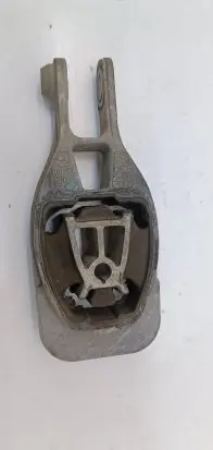 Chevrolet Trax Gearbox mount 95248684 5332G 8684P