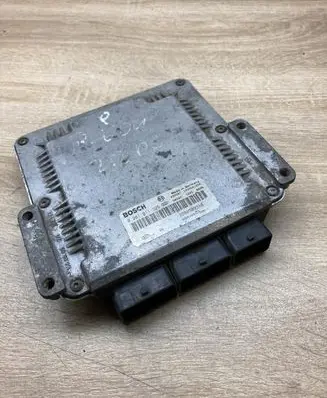 Renault Laguna II Engine control unit/module ECU 8200309318 0281011325