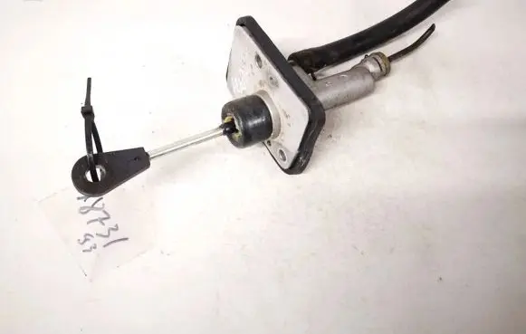 Hyundai i30 Clutch master cylinder