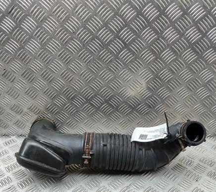 KIA Sportage Air intake duct part 281922Y300