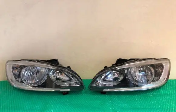 Volvo V60 Headlights/headlamps set 31358097 31359098 89907463