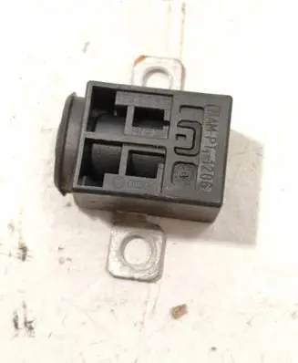 Audi A6 S6 C6 4F Battery relay fuse 4F0915519
