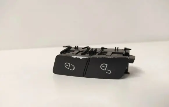 Mercedes-Benz GLK (X204) Central locking switch button A2049058402