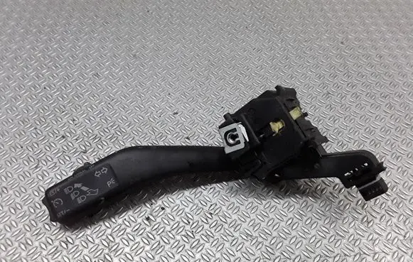Volkswagen Touran I Indicator stalk 1K0953513G
