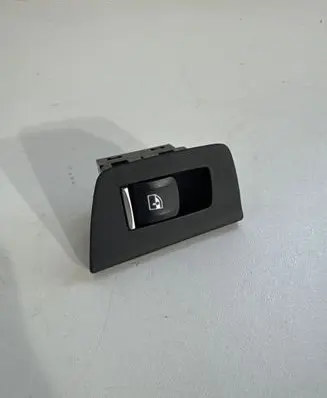BMW 5 G30 G31 Electric window control switch 9327031 AA06217 241017