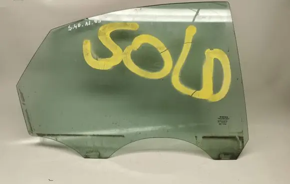 Volvo S40 Rear door window glass 43R001105 E000186
