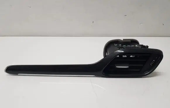 Ford Puma Dashboard side air vent grill/cover trim H1BBA018B08AEW H1BBA01412AE