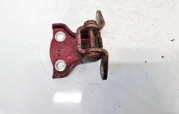 Chevrolet Captiva Rear door lower hinge 07E28