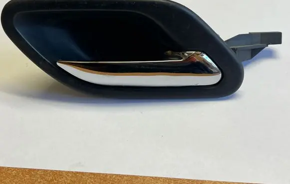 BMW 7 E38 Front door interior handle 8226050