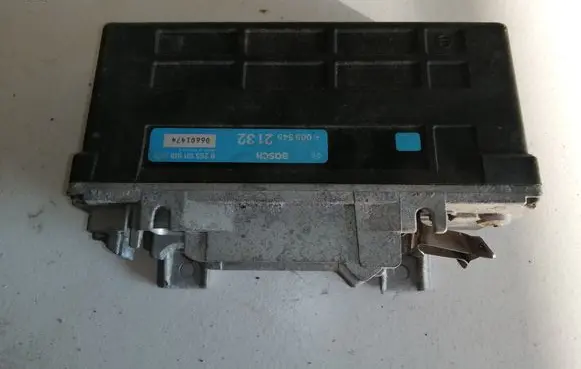 Mercedes-Benz E W124 ABS control unit/module 0055452132 0265101018