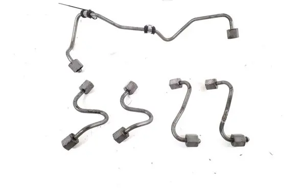 Mercedes-Benz C W204 Fuel injector supply line/pipe 