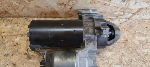 BMW 5 E60 E61 Starter motor 0001115069 7801203