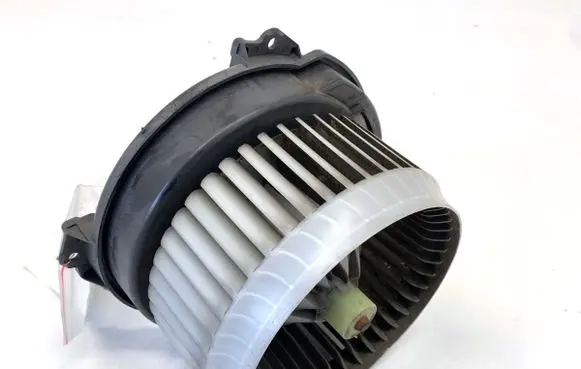 Jeep Cherokee Heater fan/blower F011500111