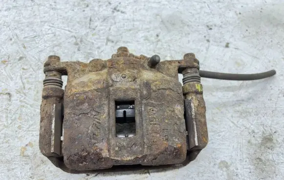 Skoda Octavia Mk2 (1Z) Front brake caliper