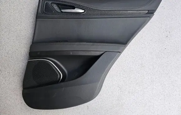 Alfa Romeo Stelvio Rear door card panel trim