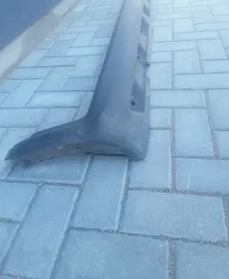 Volvo XC70 Side skirt front trim 