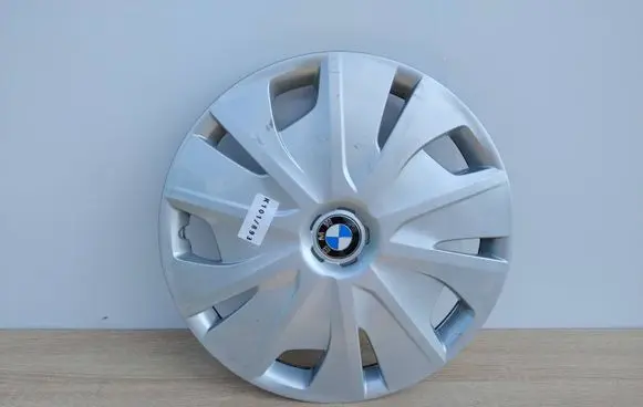 BMW 1 F40 R16 wheel hub/cap/trim 6854746