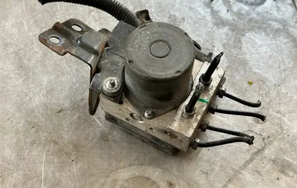 Nissan Qashqai ABS Pump 0265950015 02506080233
