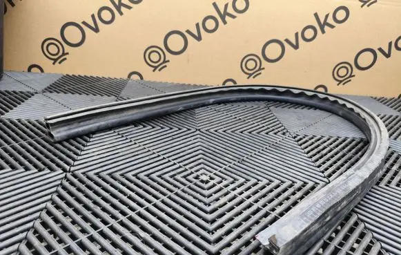 Audi Q7 4M Engine compartment rubber 4M0823723