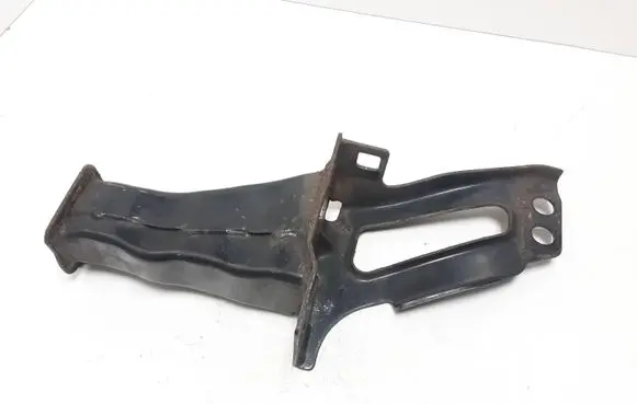 Volvo XC60 Radiator support slam panel bracket 