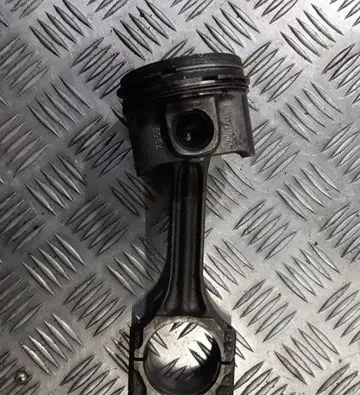 Volkswagen Golf IV Piston with connecting rod 7959a