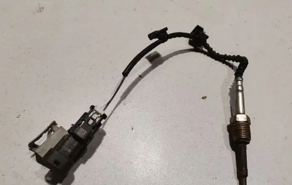 BMW X5 G05 Exhaust gas temperature sensor 847648102