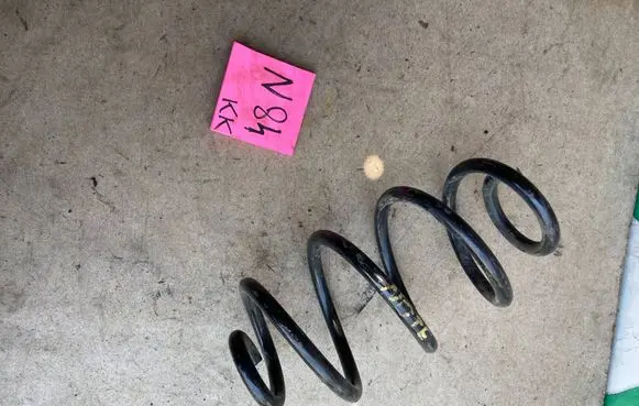 Nissan Note (E11) Front coil spring