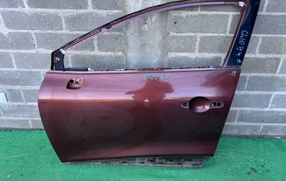 Renault Clio IV Front door 801116269R