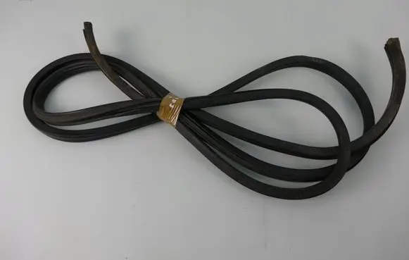 Mercedes-Benz Sprinter W901 W902 W903 W904 Rubber seal front door (on door) 