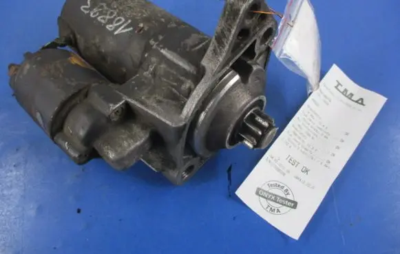 Volkswagen Golf IV Starter motor 020911023F