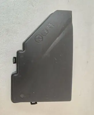 Volvo XC90 Fuse box cover 31398001
