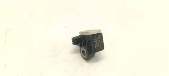 Mercedes-Benz GLA W156 X156 Airbag deployment crash/impact sensor A1668210151