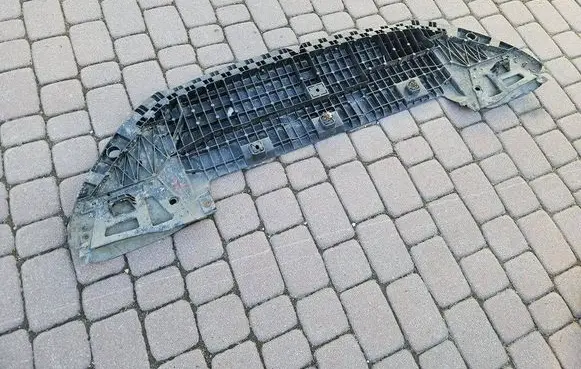 Opel Corsa F Front bumper skid plate/under tray 9829531680