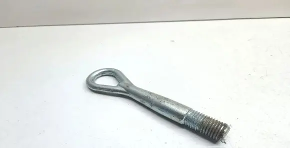 Nissan Qashqai+2 Towing hook eye 