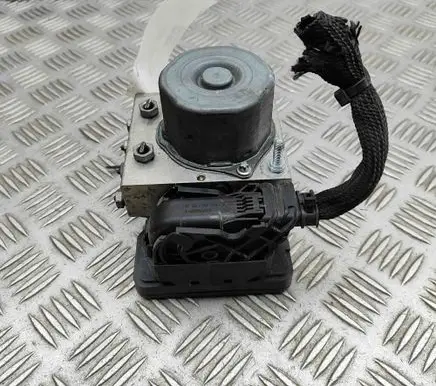 Mercedes-Benz CLA C117 X117 W117 ABS Pump A0004312000 0265255631