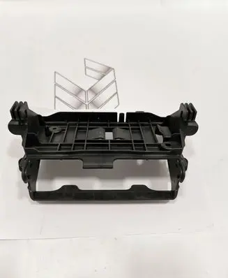 Mercedes-Benz E W238 Radio/GPS head unit trim A2135455900