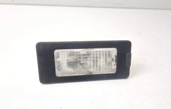 Volkswagen Touran II Number plate light 5N0943021