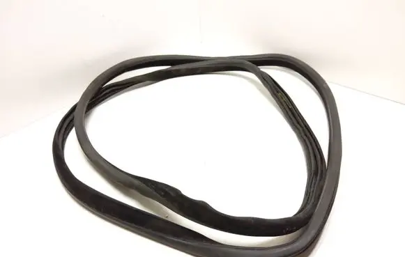 Volvo XC90 Rubber seal rear door 