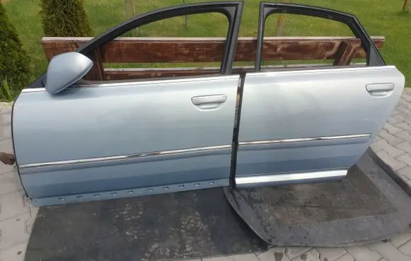 Audi A8 S8 D3 4E Rear door