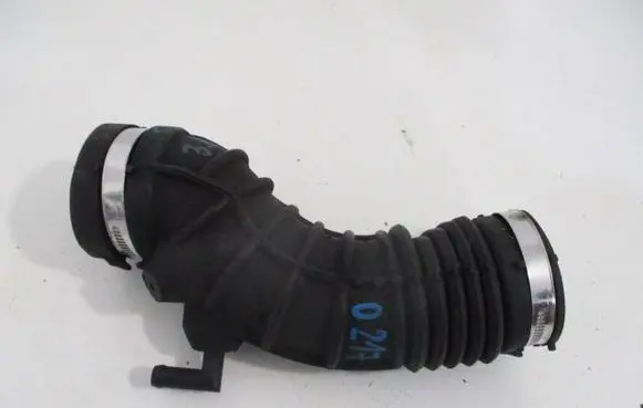 Renault Megane III Air intake duct part