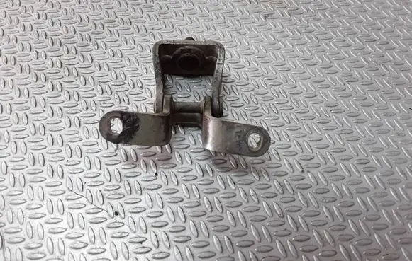 Skoda Octavia Mk2 (1Z) Tailgate/trunk/boot hinge 1Z5827302C