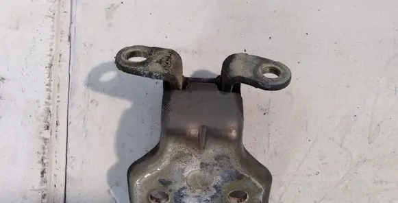 Chevrolet Epica Rear door upper hinge